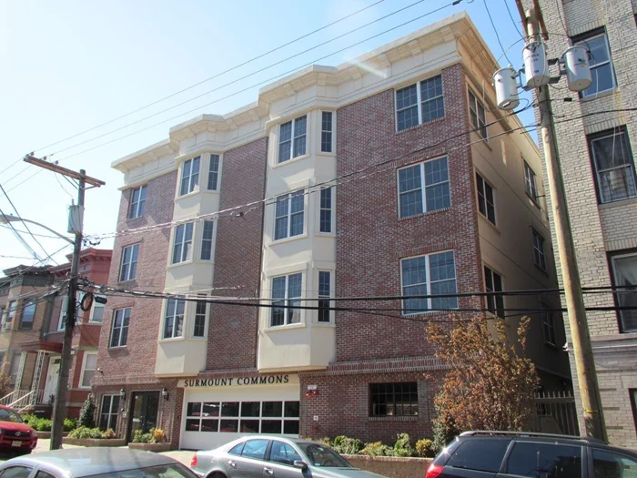 Sprawling and renovated 2BR/2BA in elevator building in Weehawken. Washer/Dryer in unit, hardwood floors, recessed lighting, new kitchen and bathrooms. Garage parking available on site for extra. Available 11/1 or possibly sooner.