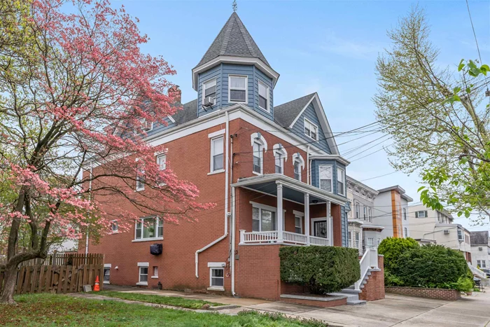 Beautifully renovated 4 bed/1 bath rental in the heart of historic Bergen Point Village, Bayonne. This rare find combines modern updates in a vibrant neighborhood. Featuring spacious rooms, a contemporary kitchen, and elegant finishes throughout . Convienient in unit washer/dryer. Plenty of on-street parking available..and a short 5 min distance to the light rail. The community of Bayonne is 30 min outside of Manhattan and 1 hour from the Jersey Shore. Enjoy the best shopping and dining outside your doorstep. Close proximity to schools and houses of worship..Bayonne has it all!