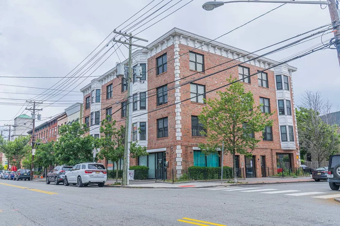 Welcome to 5 Monitor Street, a stunning and spacious 2-bedroom, 2-bathroom unit in a boutique building in Jersey City's desirable Liberty State Park neighborhood! This open floor plan apartment features a beautifully designed kitchen with stainless steel appliances, wood cabinetry, and a tiled bathroom. The primary bedroom includes a large walk-in closet and an en-suite bathroom, providing privacy and comfort. Located just three blocks from the Light Rail, this unit offers quick access to shopping, dining, entertainment, and easy transportation to NYC. Pets are welcome with some restrictions, and parking is available. Don't miss out on this incredible rental opportunity in one of Jersey City's most sought-after areas!