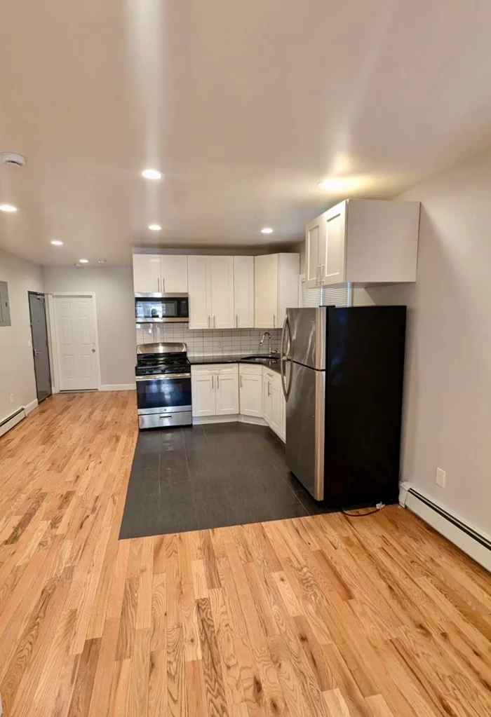 Welcome to your residential oasis, located in the quiet area of Greenville. This 2 bedroom, 1 bath is newly renovated with updated appliances. This is a gem you do not want to miss out on!