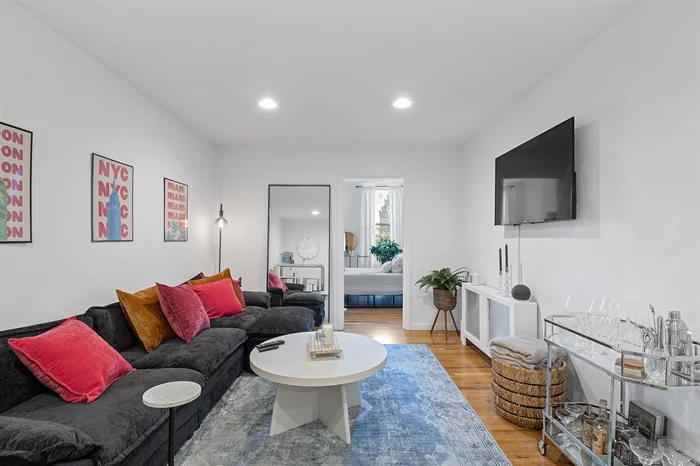 2 bed/1 bath in trendy uptown Hoboken. Walk into hardwood floors spread throughout the apartments with large living space, and eat-in kitchen with tons of natural light. Both bedrooms are great size, one with a walk-in closet! Building is pet friendly. Large dogs ok (with fee)! Washer/dryer (in a neighboring building). Available ASAP.