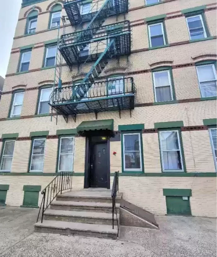 This apartment is a 2 bedroom, 1 bathroom unit located on the 4th floor of a walk-up building in Bayonne. It is pet-friendly. The tenant is responsible for paying for all utilities including, gas and electric The location of the apartment is convenient, as it is near transportation options, shopping centers, parks, and other amenities. If you're interested in viewing the apartment, you can call to schedule a private showing.