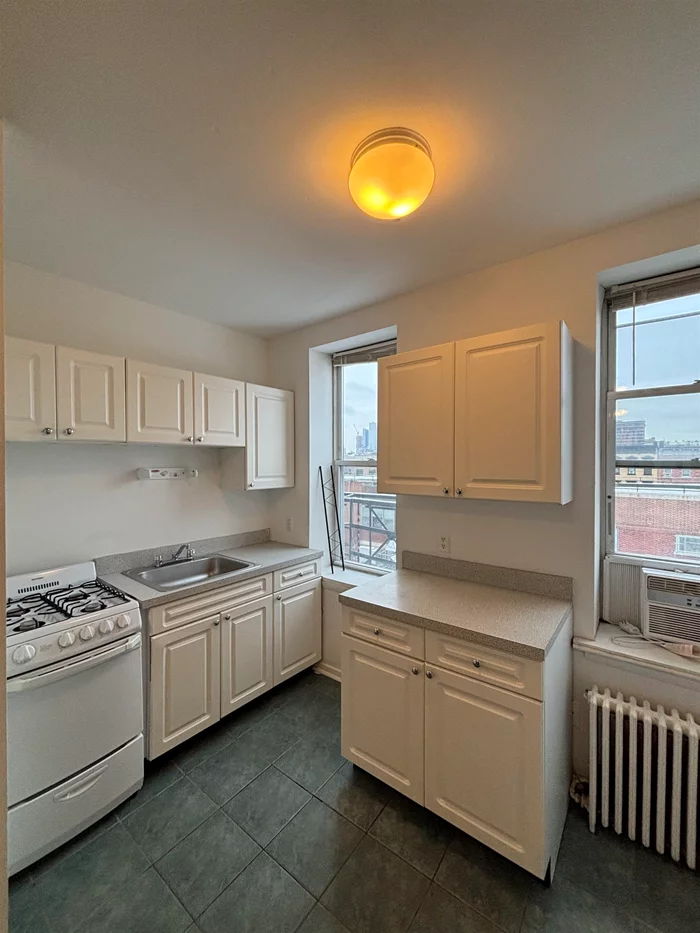 Conveniently located in downtown Hoboken, this 1 bedroom plus den has hardwood floors throughout making for a great living space. Building is pet friendly (with a fee) and has a washer/dryer in the building. Located within walking distance to shops, parks, and commuting to NYC. Available now!