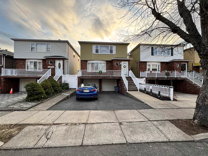 Spacious 3 bedroom 2 full bath rental with 1 car parking and backyard usage allowed. The entire unit has been freshly painted and the hardwood floors have also been refinished. Call today don't delay. With 1 car parking and backyard usage included, this rental won't last long.