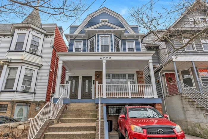 Beautifully renovated, 1100 square foot 3 bedroom 1 bath apartment 1.5 BLOCKS to Journal Square. Large walk in closet in Primary Bedroom, new kitchen with beautiful cabinetry, marble counter tops, high end stainless steel appliances, hardwood floors throughout, high ceilings, CAC, and great light. All this and only 5 minute walk to JSQ!!