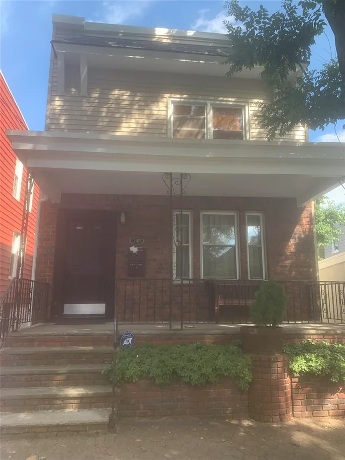 Commuters dream featuring 3 bedroom/1 bath with access to backyard. Kitchen has new appliances with dishwasher. Washer/dryer available in the building. Short walking distance to Blvd East w/ scenic views of NYC. Bus stop to NYC is a block away. Walking distance to supermarkets and restaurants.