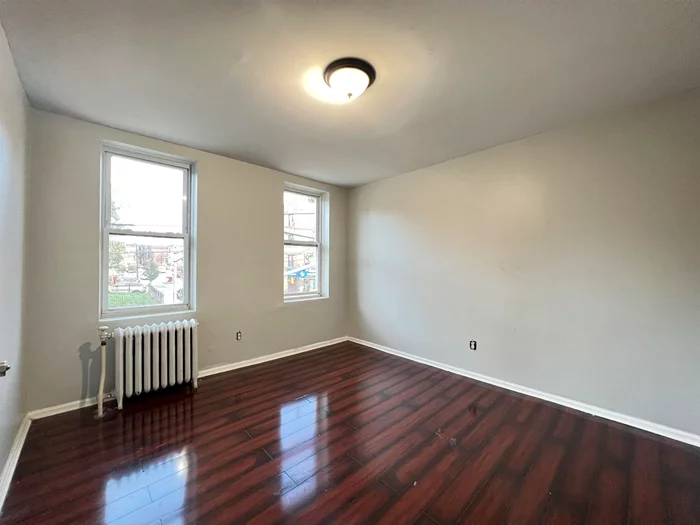 Won't Last!!!  1 Bed 1 Bath HEAT AND HOT WATER INCLUDED The location offers a surplus of fine dining, cafes, groceries, and transportation  BUS STOP RIGHT INFRONT OF THE BUILDING Schedule your tour today!