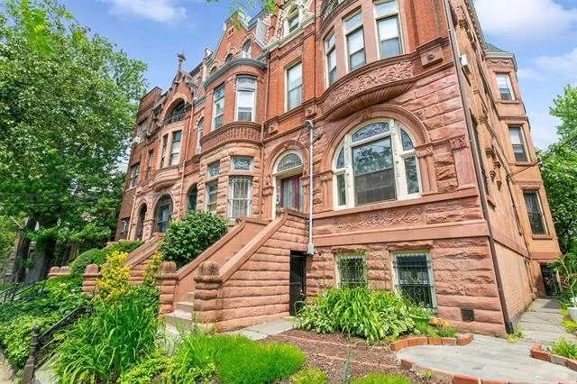 From this outstanding brownstone on Doctors Row, enjoy the top floor views and an abundance of sunlight in this spacious two bedroom apartment. Freshly painted and detail cleaned, it is ready for you to call it home. Tucked behind The Beacon, this home is just 1 mile to Journal Square PATH and 2 miles to Exchange Place with local amenities and everything in between. Street parking, and nearby Citi Bikes, LightRail and Bus add to the transportation options. Enjoy farmers markets and events at Berry Lane, Arlington and Lincoln Parks - all are in the neighborhood. Or a picnic and skyline views at Liberty State Park, just down the hill. Reach out today to view this home in-person, and apply.