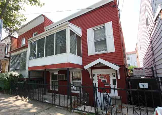 One family home in Jersey City Heights. 2 Bedroom, 1.5 baths, washer/dryer and backyard. Close to shopping & transportation.