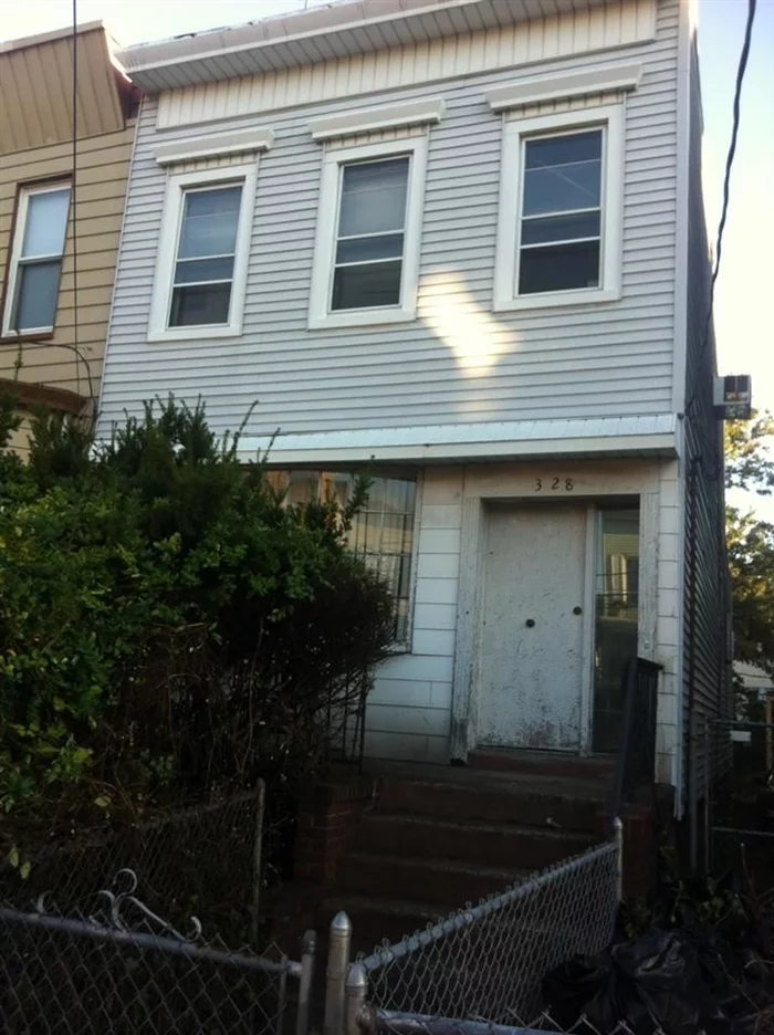 This Single Family Home has tremendous potential as a fixer upper or tear down. It is conveniently located just minutes from the Hudson-Bergen Light Rail transportation system, post office and shopping center. The 25X100 lot is unattached on one side and is located in the Heart of Jersey City's next major redevelopment zone.