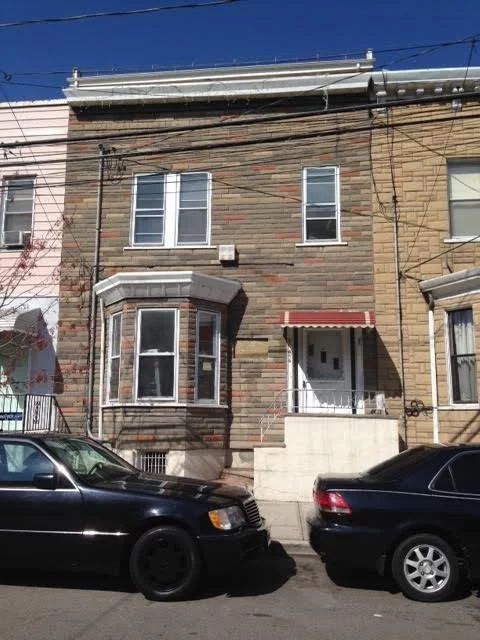 Totally renovated one family. Central A/C, newer electric. Features 3 bedrooms, 2 full baths, refinished hardwood floors. All new windows, forced hot air, great area close to NYC transportation and Hoboken.