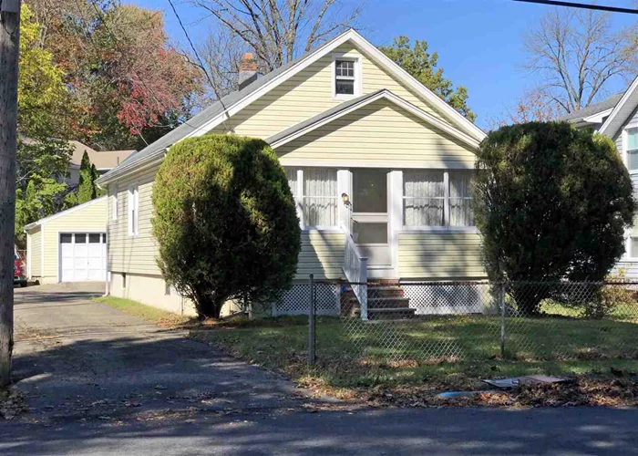 Lovely 1 family style home ready for your final touches! This home features Central AC/Heat and formal dining room. Good size yard great for entertaining with 3+ car driveway and 2 car new detached garage. The property location is walking distance to the train to NYC and town center. The community park is a few short blocks away. New construction is an option as well.