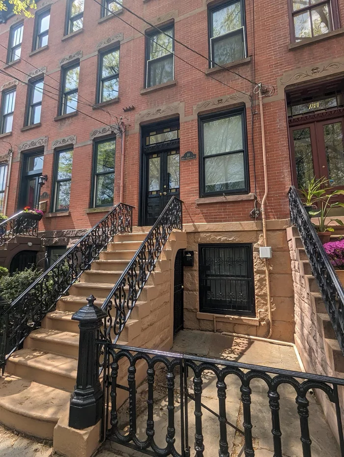 Welcome to this beautiful single-family property directly facing Hamilton Park in the Downtown neighborhood of Jersey City. The home features hardwood floors throughout, decorative fireplace mantel, detailed archways, and plenty of windows allowing natural sunlight throughout the home. The kitchen boasts tiled flooring, stainless steel appliances, and plenty of cabinet space, and the second and third floors feature three bedrooms, two full bathrooms, and one-half bath. The home is currently vacant, awaiting its owner. Conveniently located near Newport PATH train and Light Rail Station for an easy commute to NYC and the location on Hamilton Park allows for enjoying the park amenities. Near Newport Centre Mall and so much more. A Must See!