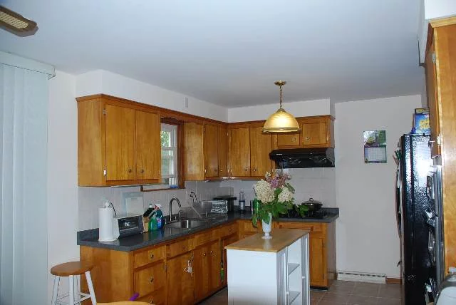 Nice Ranch on corner lot. This 3 Br home is a perfect starter. There is a full basement that could be finished to add more room. Transportation to NYC a couple blocks away.