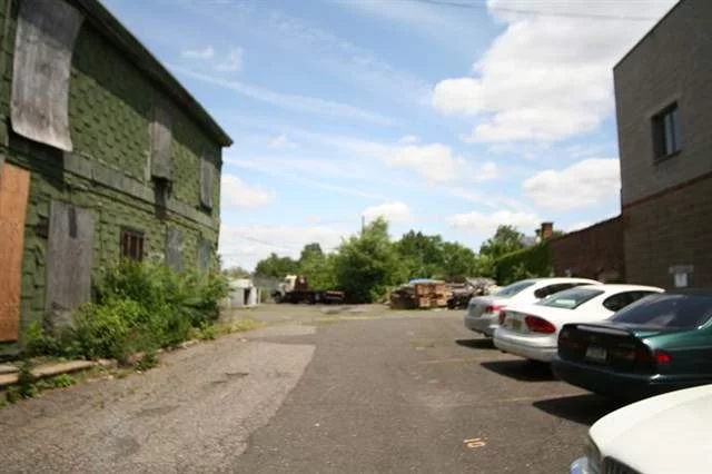 Redevelopment Area, 4 consecutive properties with a total of 31, 104 sq. ft. 422 & 428 can be sold together.