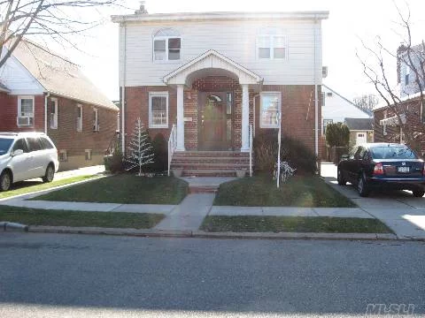 Desirable & Convenian Location In The Heart Of Fresh Meadows Totally Renovated With Top Of The Line Every Supzero Refrigerator Viking Stove Super Mint 5 Bds 3 Bths Close To Shopping & Transportation ***Your Dream House Is Waiting For You ***