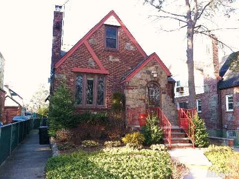 Stunning 3 Bedroom, 2.5 Bath Tudor Overlooking Picturesque Kissena Park! Lr (18X14)W/Fireplace & Cathedral Ceiling; Large Formal Dining Room; Custom Eik; 2nd Floor Master Suite W/ Private Bath. New Windows, Flooring, Roof, Storm Doors, Fencing, Landscaping, Front Steps And 2 Car Garage. Fully Insulated. Cac. Excellent Location!