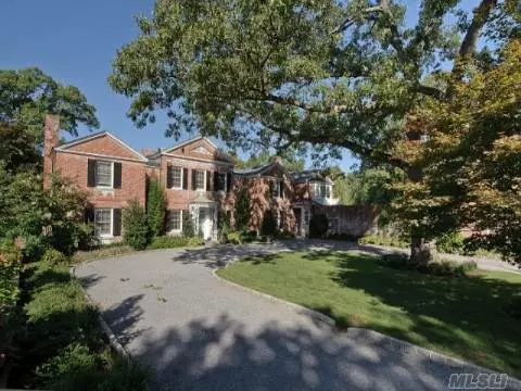 1937 Brick Manor On 2.33 Professionally Landscaped Totally Private Acres With Gunite Pool & Bluestone Patio. Completely Re-Built With Absolutely Top-Of-Line Quality. A Classic Architectural Residence Updated For Enjoyable Modern Living. Separate Guest Suite. Village Beach And Mooring. Cshsd#2