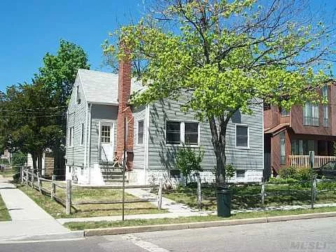 Beautful New Kitchen And Dining Area. Living Room With Fireplace. W/D In The Basement