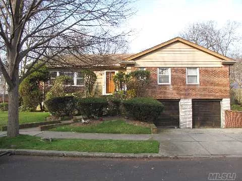 100 % Brick Oversized Unique Raised Ranch - Very Large L-Shaped -Beautiful Hardwood Floors Under Carpet