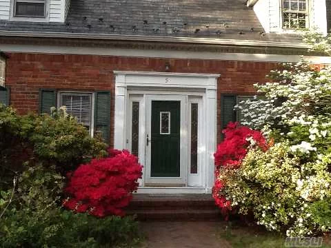 Lovely 3Br Colonial On Cul-De-Sac, Lr W/Fireplace, Fdr W/Crown Moldings, Sunroom W/French Doors Part Fin. Bsmt, Den/4th Br + Extra Rm Off Br, Very Spacious, New Gas Burner. Lr 20X13.