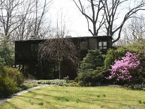 Rare-To-Market! This Perfectly Preserved Mid-Century Modern House Is Conveniently Located In The Heart Of Roslyn Estates.This Spacious And Airy Residence Has Large Picture Windows Overlooking A Lovely Property With Mature Trees And Plantings. Appliances Included As Is