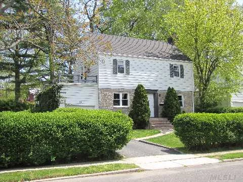 Move Right In To This Charm Filled Colonial. Mbr W/Wic, Finished Playroom. New Windows And Roof. Covered Patio For Entertaining. Fenced Yard, Dog Run, 1-Car Garage. Desirable Neighborhood Close To Schools And Shops. Fabulous!