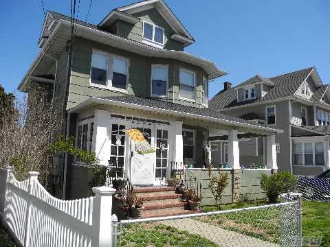 Bright First Floor 1 Bedroom, 1 Bath With Lots Of Light And High Ceilings. French Doors Lead To Bedroom With Bay Window. Use Of Front Porch, Yard And Driveway. Small Pets Allowed. Lynbrook School District #20.