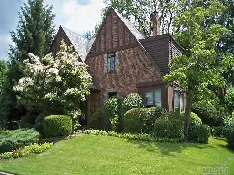 Spacious 4 Bedroom Brick Tudor In Prestigious Strathmore Vanderbilt Country Club Section. Located A Short Distance To The Club, It Is Waiting For The Next Owners To Make It Their Own.