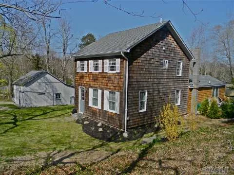 Beautifully Furnished And Decorated Year Round Rental W Deeded Dock On Mattituck Creek (Access To Long Island Sound).