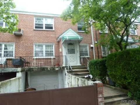 Rent $1500 Incl. All Utilities Except Electric. 2Br Apt On 2Fl. Near Ps 173. Ms 216. Best School In Fresh Meadows. Newly Painted & Hard Wood Floor Throughout. East Exposure. Sunny, Shiny, & Spacious 2208 S.F. Credit Check And Income Check Required. Hurry.