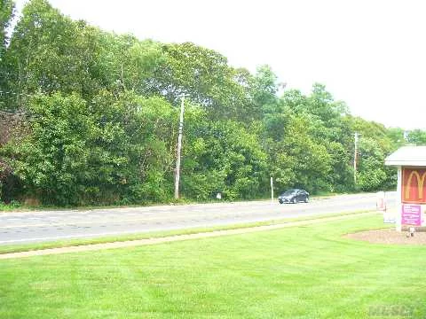 Low Price! Commercial Building Lot! Top Location With Premium High Traffic Exposure. Perfect For Shopping Center, Retail Stores, Professional Center Or Whatever Business Use You Had In Mind! Zoned General Business (B) By Southold Town. One Of The Last Business Lots Left!