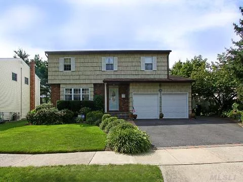 This Beautiful, Spacious 4, Bedroom Colonial Has It All, Granite Kitchen, Wood Floors Throughout, Family Room W Fireplace, Cac, 2nd Fl Laundry, Igs, 2Car Gargage, And Beautiful Landscaping. Private Back Yard, Close To Schools, Shopping, Medical Community, Parks, Golf, Beaches. Many Recent Renovations.