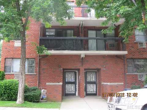 Beautiful Condo In A Nice Neighborhood. Located In The Heart Of Hillcrest. The Apartment Is In Mint Condition. Granite Top Kitchen And Bathroom, Balcony, Storage Room, Indoor Garage Parking, Nearby Buses Q64, Q65, Qm4, Nearby St. Johns University.