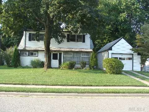 Location Is Everything, Near End Of Dead End Street!Oversized Back Yard.Well Maintained Home W Fireplace, Skylight And Enclosed Porch.