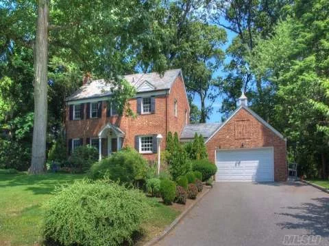 Fabulous Rental!Great Center Hall Colonial In The Village Of Flower Hills, All Brick With Slate Roof, Updated Kitchen & Baths, Oversized Park Like Property In Great Location, Port Washington Train Sticker! Can Not Be Missed! Roslyn Schools!