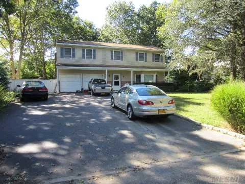 Great Opportunity For Investors/Contractors! Endless Possibilities In This 5Br, 2.5 Bath Colonial In Desired Smithtown Sd; Home In Much Need Of Renovations; Home Being Sold As-Is, No Warranties Or Representations; Owner Will Entertain All Reasonable Offers. Must Sell!