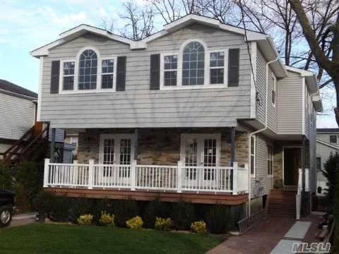 Spectacular Duplex Lr W/French Drs To Walkout Porch, Eat In Kitchen W/Granite & Stainless Steel Appliances And Sliding Glass Doors To Deck. Mbr W/Mbath Plus 2 Bedrooms & 1.5 Baths, Full Basement.