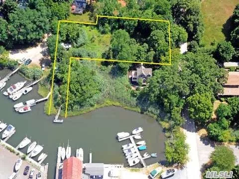 Build Your Dream Home On This Wooded .75 Acre Creekfront Lot W/Dock In Lovely New Suffolk. Permits In Progress!