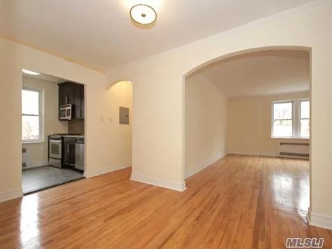 Front Facing & Magnificently Redone Studio With Gleaming Hardwood Floors, Great Closet Space, Unique Architectural Details. New Kitchen And Bath With Stainless, Granite, Marble, Etc. Top Of The Line! The Newest Gn Has To Offer In Top Location Near Lirr/North Shore & Lij Hospitals, Northern Blvd, Shopping And Restaurants. Gn South Schools!