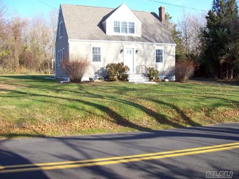 Completely Renovated House Everything New And Spotless - Great Beach At The End Of The Road.