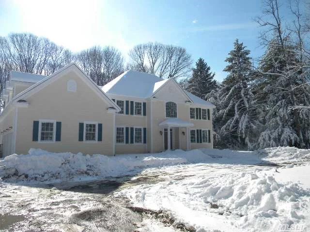 280&rsquo; Approach Lead To This Exquisite 5 Bedroom Colonial. Best Value For New Construction In Lattingtown. Traditional Beauty Hallmarks The 5 Bedroom Residence With A Chef&rsquo;s Granite Kitchen Flowing Into A Family Room With A Fireplace. 1st Floor Guest Bedroom With Bath. Hugh Bonus Room On 2nd Floor. Locust Valley Schools. Also Detached 1 Car Garage On Property.