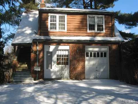 Charming Cottage, Lr/Da, 3 Bedrooms, 1.5 Bath, Kitchen, 1 Car Garage On Great Estate Settings.