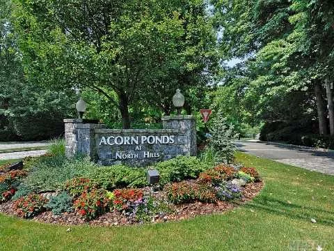 Welcome To Beautiful Acorn Ponds! This Sun-Filled Home With A Southern Exposure Is Located In The Heart Of The Community. Offers An Open Eat-In Kitchen With Lots Of Counter Space, Spacious Open Floor Plan, Hardwood Floors Throughout, Expanded Patio And 2-Car Attached Garage. Small Pets Allowed. Enjoy This Fabulous Clubhouse Community.