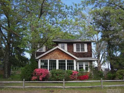 Beautiful 5Br/2Bath Home One House From Private Sandy Bay Beach. Other Features - Lr, Dr, Eik, Family Room, Hardwood Floors, Enclosed Porch And A Large Back Deck Perfect For Relaxing Or Entertaining. Close To Transportation, Shopping And Vineyards.