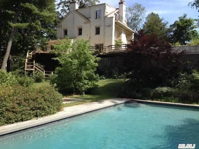 &rsquo;Location, Location, Location.&rsquo; Colonial Set On One Of The Most Sought After Streets In Old Westbury.End Of Cul-De Sac, Very Private.Exquisite Property, With 15 Feet Stone Walls, 20X40 New Gunite Pool, Cobblestone Driveway.New Marvin Windows Throughout, New Hvac System, Beautiful Master Suite With Radiant Heat, 5 Fireplaces.Part Of Original E.D. Morgan Estate.Low Taxes, Jericho Sd