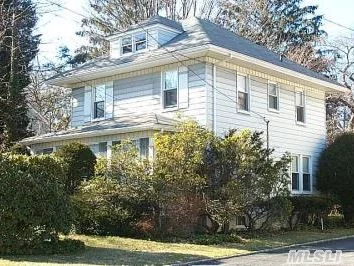 Recently Renovated House In Mint Condition With All Upated Appliances. Charming House Located In The Heart Of Locust Valley Near All Shopping And Restaurant Dining. Locust Valley Schools. Private And Pretty Location.