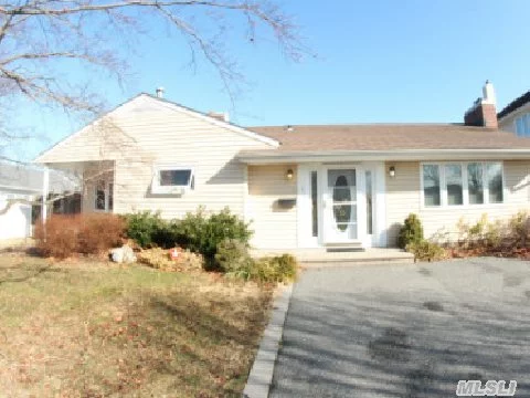 Beautiful Open & Airy 3 Bed, 1.5 Bath Ranch In Syosset For $2, 650 Per Month. A Large Custom Great Room W/ Fireplace, Updated Eik, Gas Cooking & Heating, Sliders To Yard, Updated Baths, Washer / Dryer, & Much More! Credit Report, Proof Of Income, & References Are Required.