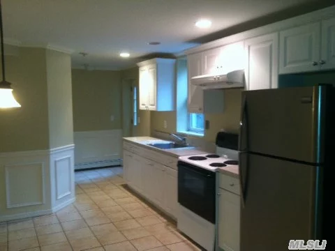 Diamond Apt W Private Entry, Cac, Cable W Hbo, Tile Floors, Carpet In Br, Private Parking, Ceiling Fans, Pc Hook Up, W/D Don&rsquo;t Miss