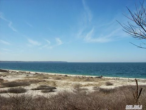 Lovely Lot In Desirable Stirling Eastern Shores. Existing Plantings & Some Trees. Ready To Build Your North Fork Home. Just A Short Path To Swimming & Boating At Great Sound Beach With No Stairs. A Surfcaster Paradise!!!
